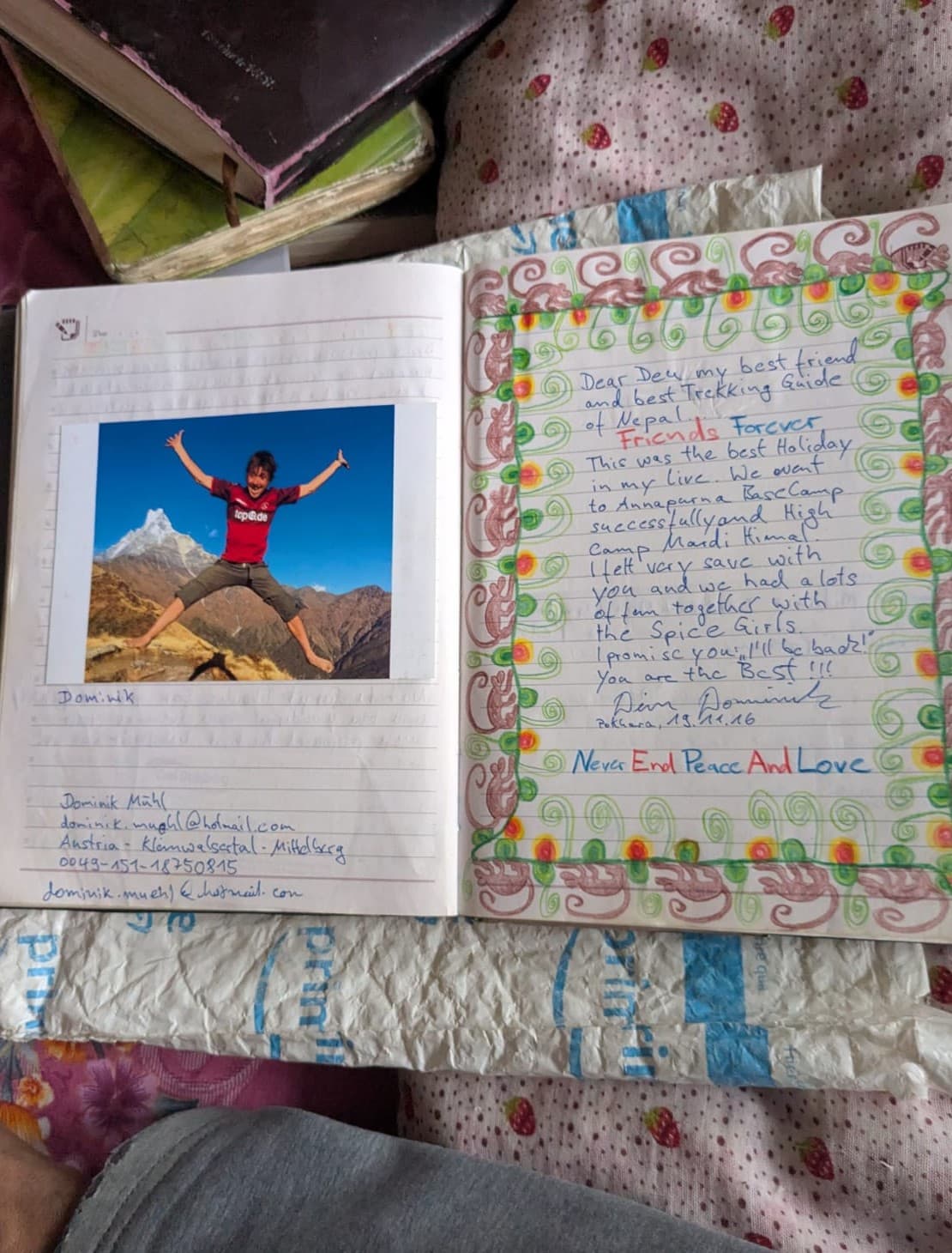 Handwritten guestbook review from Dominik Mühl
